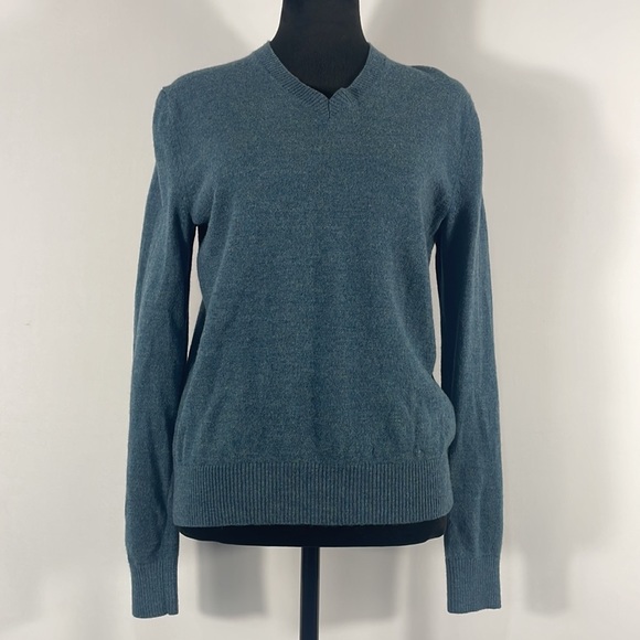 Banana Republic V neck Sweater, Medium, Merino Wool, Blue - Picture 6 of 6